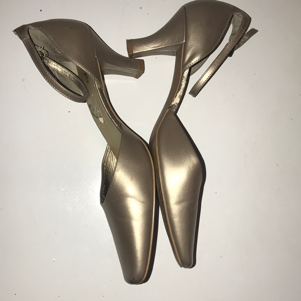 Shoes - Picture 3 of 3